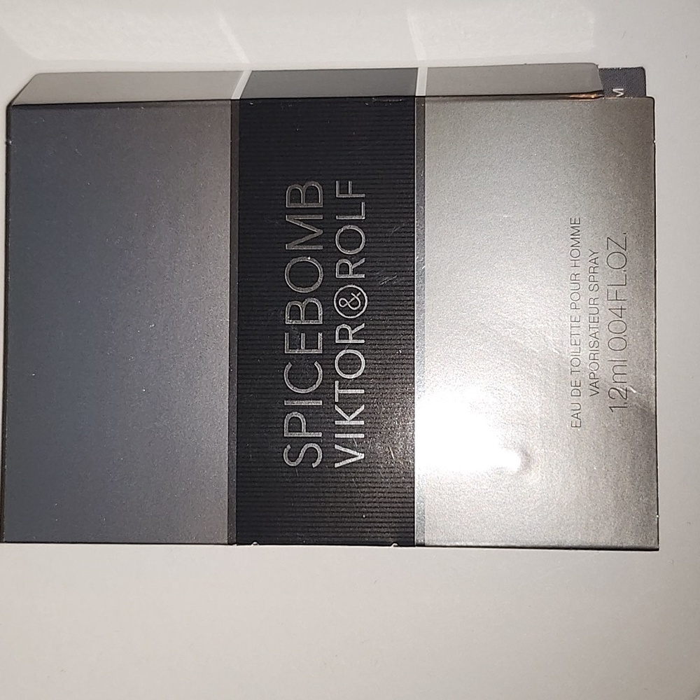 VIKTOR AND ROLF Men's Spray - Picture 5 of 6